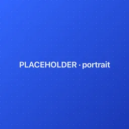 [PLACEHOLDER: replace with a real photo of the consultant]